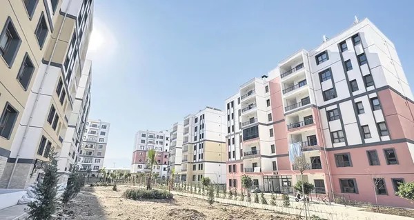 Yabancı Gazetecilerden Türkiye'ye Övgü! Deprem Sonrası Ayağa Kalkan Şehirlere Hayran Kaldılar